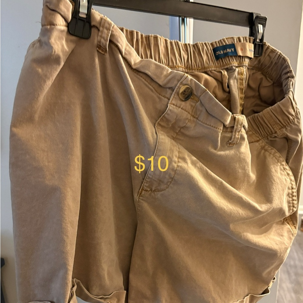 Old Navy Tan Women's Shorts